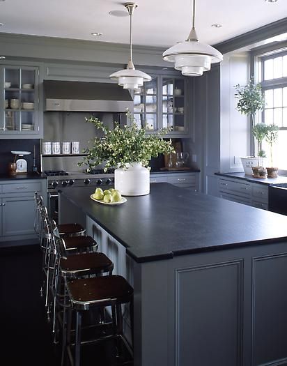 black honed counter, painted grey cabinets. designer unknown Popular Kitchen Colors, Light Grey Kitchen Cabinets, Light Grey Kitchens, Grey Kitchen Designs, Dark Grey Kitchen, Dark Countertops, Country Kitchen Designs, Kabinet Dapur, Blue Kitchen Cabinets