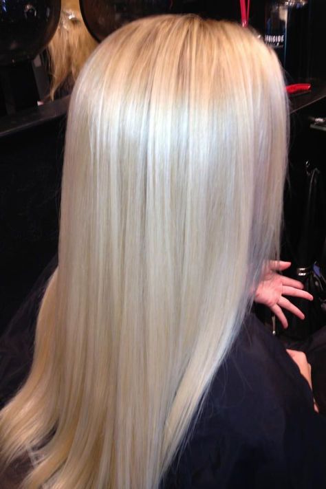 Level 10 Light Blonde Balayage, Hair Levels, Blonde Lowlights, Buttery Blonde, Pearl Blonde, Color Rubio, Creamy Blonde, Light Blonde Hair, Light Hair Color