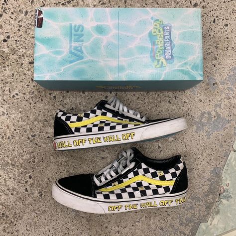 SpongeBob x Vans Old Skool trainers in black and yellow 
Size 11
#SpongeBobSquarePants
#vans #skate #sneakers #vintage Skate Sneakers, Vans Skate, Black And Yellow, Vans Old Skool, Mens Vans, Old Skool, Black N Yellow, Men's Sneakers, Skateboard