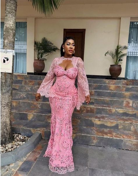 Ado Ebi Lace Styles, Ashoebi Gowns, Asoebi Gown Styles, Cord Lace Gown Styles, Corset Asoebi, Lace Asoebi Styles, Asoebi Lace Styles, Lace Styles For Wedding, Asoebi Style