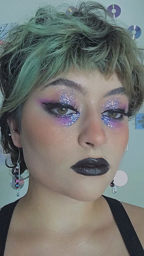 Glitter Eye Bags, Glitter Undereye Makeup, Glitter Goth Makeup, Glitter Under Eyes, Under Eye Glitter, Undereye Glitter, Glitter Goth, Raccoon Eyes, Goth Eye Makeup