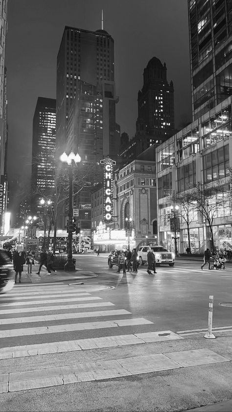 #chicago #nighttime #city #theatre #blackandwhite #downtown Chicago Black And White, Nighttime City, Chicago Wallpaper, Beautiful Cities, Chicago City, Downtown Chicago, Night City, White Aesthetic, Black And White Photography