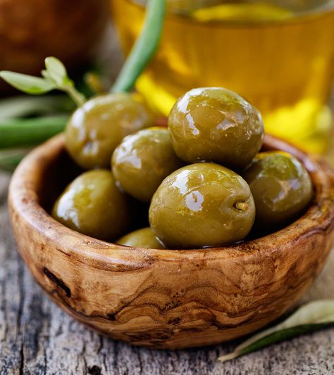 Olive Oil Benefits Skin, Types Of Olives, Olive Harvest, Olive Recipes, Green Olives, Olive Tree, Olive Branch, Fat Fast, Extra Virgin