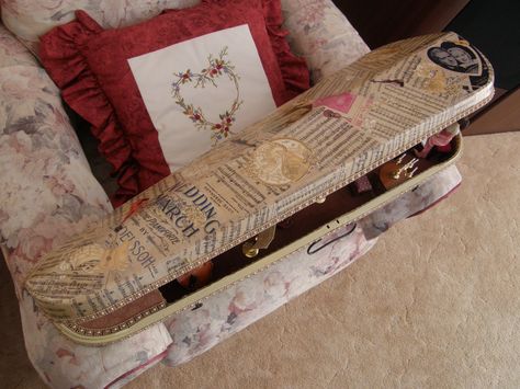 My music room violin case, decoupaged with miniature music. Instrument Case Decorated, Violin Case Decoration, Violin Case Aesthetic, Dollhouse Study, Instrument Art, Music Aesthetics, Study Music, Instruments Art, Violin Case