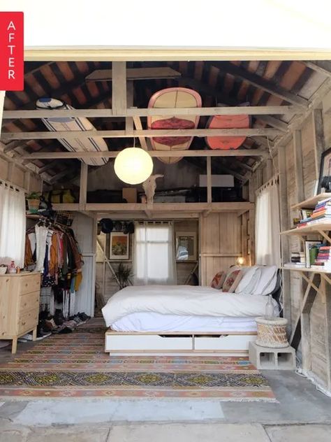 Rinnovo Garage, Rifacimento Garage, Apartment Therapy Bedroom, Surf Shacks, Surf Room, Garage Bedroom, Garage Studio, Garage Remodel, Wooden Room