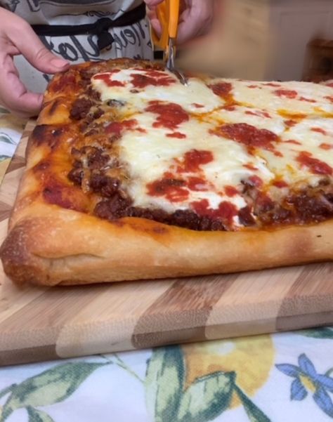 Lasagna Pizza - Frannie Loves Food Frannie Loves Food, Lasagna Pizza, Eat To Perform, Italian Favorites, Vegetable Puree, Meat Sauce, Pizza Sauce, A Pizza, More Recipes