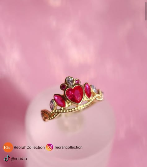 #aesthetic #tiktok #instagram #pinterest #trendy #jewelry #jewelrytrends #reorah #barbiemovies #barbiejewellery #princesscharmschoolblaircrownring #ringoftheday #princessjewellery #barbiering #pinterestinspired #pinterestgirl #pinterestaesthetic #rings #ringstack #blaircrownring #rings #ringstack #barbie #princess #princesscharmschoolmovie #barbieblair #crownring Barbie Jewelry For Women, Barbie Movie Jewelry, Princess Charm School Crown, Barbie Inspired Jewelry, Barbie Jewerly, Barbie Ring, Disney Princess Jewelry, Barbie Jewelry, Princess Charm School