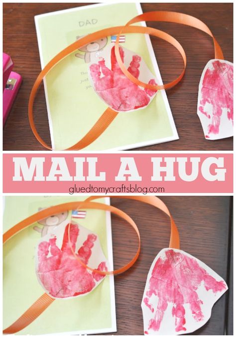 Mail A Hug - Kid Craft Idea perfect for deployments! Mail A Hug, Deployment Kids, Grandparents Day Crafts, Kid Craft, Crafty Kids, Toddler Fun, Fun Craft, Grandparents Day, Mothers Day Crafts