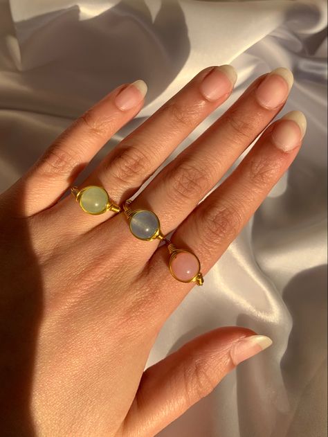 Pinterest Jewellery, Green Aesthetic Sage, Crystal Wire Rings, Sage Jewelry, Aesthetic Sage Green, Pink Rings, Sage Green Aesthetic, Pinterest Jewelry, Diy Jewelry Rings