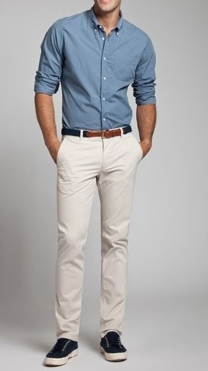 men's fashion.  - Blue shirt - White chions  Simple and minimalistic. Interview Outfit Men, Workout Man, Casual Party Outfit, Beige Chinos, Pants Outfit Men, Formal Men Outfit, Beige Outfit, Mens Fashion Blog, Blue Long Sleeve Shirt