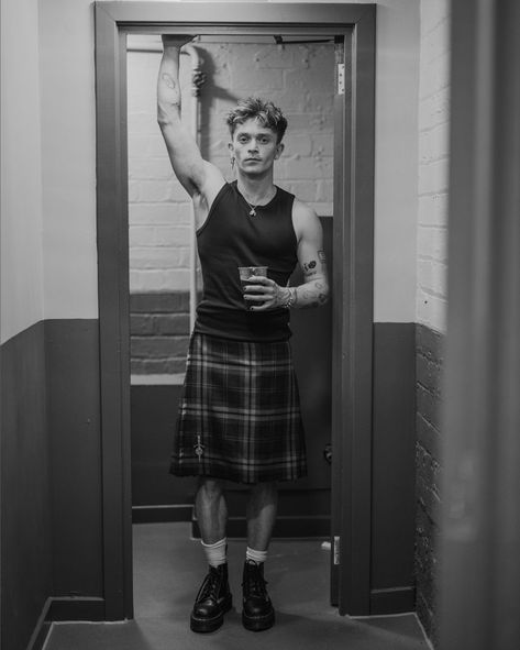 Hit records and a touch of tartan, what a night at @thevamps Glasgow show last night! We were delighted to see a piece of our Scottish style on stage as @connorball rocked out in our exclusive Islay Mist. We loved his modern take on our tartan! Keep your eyes peeled for our kilt making another appearance tonight.✨ @o2academygla . . . #kingsofkilts #tartan #meninkilts #kilted #thevamps #thevampsband #thevampsconnor #connorball #glasgow #thevampsbrad #thevampsjames #thevampstris #kilt #glasg... Scottish Kilt Aesthetic, Casual Kilt Outfit Men, Kilt Men Fashion, Kilt Men, Hot Scottish Men, Kilt Wedding, Scottish Style, Scottish Man, Kilt Outfits