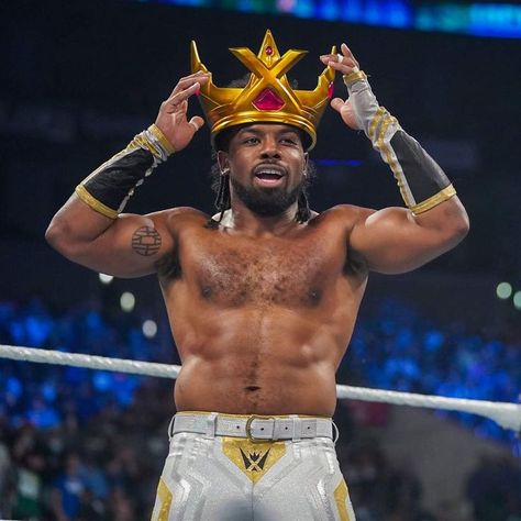 Xavier Woods Xavier Woods, Pro Wrestling, Wwe, Captain Hat, Wrestling, Wonder Woman, Fictional Characters