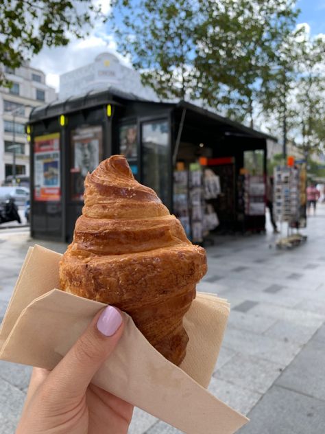 Paris Croissant Aesthetic, Croissant Pictures, Croissants Aesthetic, France Croissant, Croissant In Paris, Croissants Paris, Paris Croissant, Croissant Aesthetic, Coffee Island