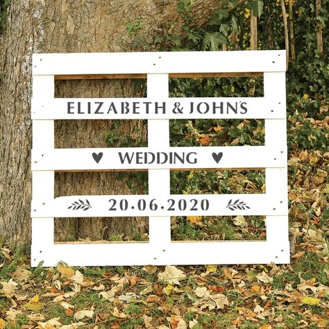 Creative Wedding Pallet Stencil Kit - Are you lacking a particular homemade pallet wedding decor idea? That’s where our list comes in. We’ve compiled a list of our favorite wedding pallet decorations so that you can have as many options as possible. Any of these projects can help you design a stunning and attention-grabbing wedding style that no one would soon forget. Wedding Pallet, Rustic Wedding Signage, Rustic Wedding Decor Diy, Backyard Wedding Ceremony, Pallet Wedding, Backyard Reception, Venue Decorations, Wedding Venue Decorations, Future Wedding Plans