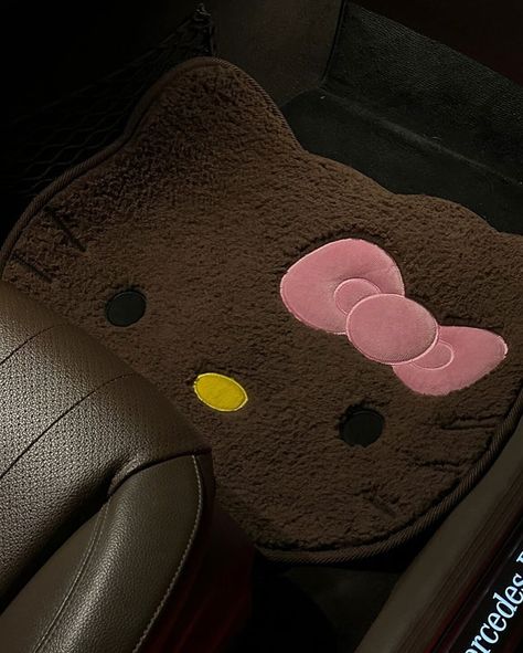 Refresh your car’s interior with the adorable Hello Kitty Car Floor Mat! 🌟 This cute and practical mat combines style with functionality, offering both water absorbency and a non-slip surface to protect your vehicle‘s flooring. Now available at cutelalaco.com! Link in bio to shop. Follow @cutelalacoshop for more cute items! #hellokitty #hellokittylover #hellokittyfan #cardecoration #caraccessories Hello Kitty Design, Hello Kitty Car, Cute Hello Kitty, Girly Car, Hello Kitty Characters, Car Floor Mat, Future Car, Car Floor Mats, Car Decor