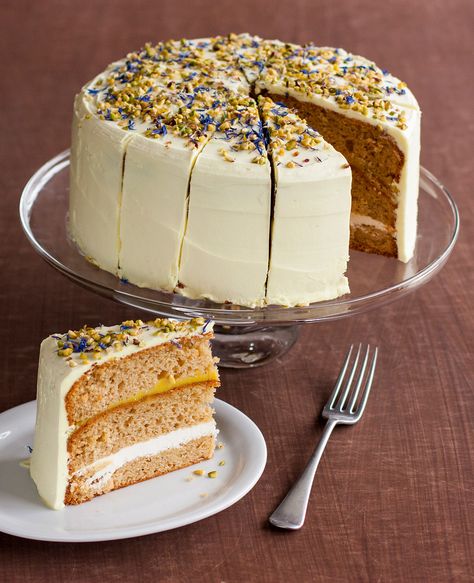 Sicilian Lemon & Earl Grey Layer Cake Layers of fragrant earl grey and lemon cake sandwiched together with home made lemon curd and earl grey flavour butter icing. Encased in earl grey flavour butter icing and delicately finished with a sprinkling of roasted nibbed pistachios and cornflower petals. Butter Icing, Flavored Butter, Cake Layers, Sicilian Lemon, Theme Days, Cake Flavors, Earl Grey, Cake Decor, Yummy Yummy