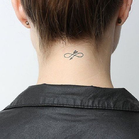 Back-of-the-Neck Tattoo Ideas and Inspiration | POPSUGAR Beauty Neck Tattoos, Small Tattoo, Neck Tattoo, Tiny Tattoos, Tattoo On, Back Neck, Tattoos And Piercings, Small Tattoos, Henna