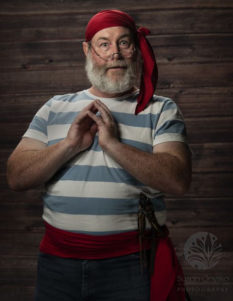 Peter Pan Smee, Mr Smee Costume, Smee Peter Pan, Smee Costume, Original Peter Pan, Peter Pan Musical, Peter Pan Hook, Wendy Costume, Peter Pan Cosplay