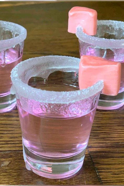 Pink Starburst Shot Recipe - IzzyCooking Starburst Shots, Pink Shots, Starburst Drink, Easy Drinks To Make, Starburst Candy, How To Make Pink, Pink Starburst, Drink Garnishing, Shots Alcohol