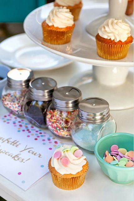 Kids Table At Wedding- 5 Fabulous Ideas Cupcake Decorating Party, Confetti Birthday Party, Cupcake Birthday Party, Sprinkle Party, 3rd Birthday Cakes, Confetti Birthday, Cupcake Decorating, Confetti Party, Cupcake Party