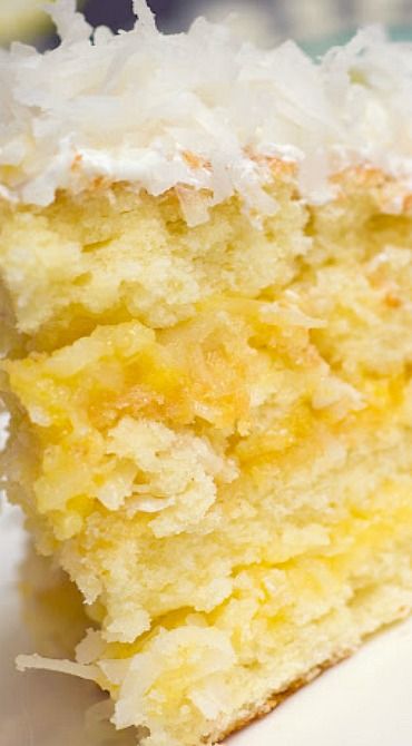 Cake With Lemon Curd Filling, Lemon Coconut Cake, Cake With Lemon Curd, Coconut Cream Cake, Lemon And Coconut Cake, Curd Filling, Coconut Cake Recipe, Lemon Curd Filling, Coconut Frosting