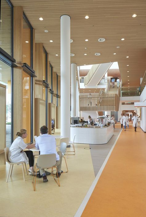 Healthcare Interior Design, Princess Máxima, Lobby Interior Design, Hospital Architecture, Healthcare Architecture, Children Hospital, Hospital Interior, Hospital Room, Hospital Interior Design