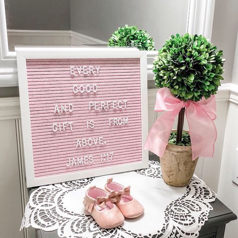 Baby Shower Letter Board Ideas, Baby Shower Letter Board, Mary Mason, Letter Board Ideas, Welcome Baby Party, Baby Shower Messages, Baby Q Shower, Baby Gender Reveal Party Decorations