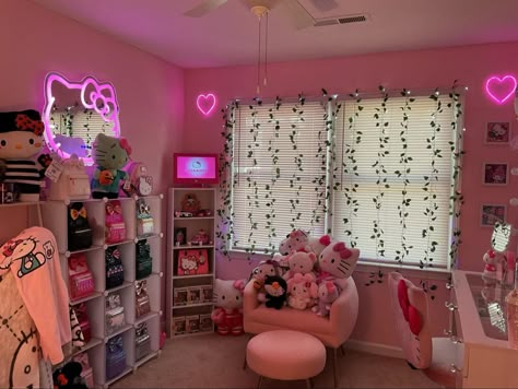 Girly Hello Kitty Room, Pink Hello Kitty Room, Hello Kitty Teddy, Hello Kitty Room, Kitty Room, Hello Kitty Room Decor, Hello Kitty Bedroom, Dolls Cute, Anime Plush