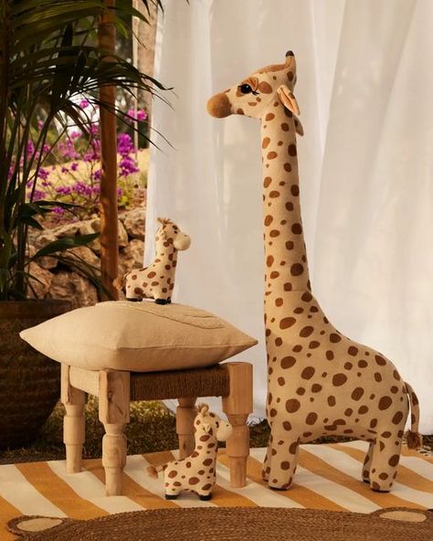 Unique Nursery Decor, Sustainability Kids, Jungle Bedroom, Hm Home, Unique Nursery, H&m Home, North And South America, Party Animal, Kids Room Ideas