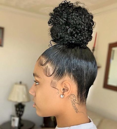 Curly Bun Hairstyles, Edges Hair, Pelo Afro, Slicked Back Hair, Hair Laid, Penteado Cabelo Curto, Sleek Hairstyles, Baddie Hairstyles, Black Girls Hairstyles