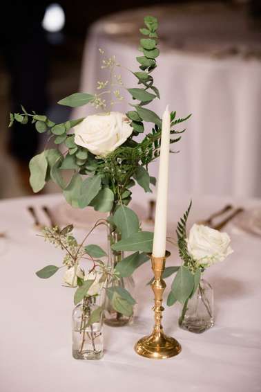 Alhambra Hall, Bud Vase Centerpiece, Simple Wedding Flowers, Unique Wedding Flowers, Wedding Floral Centerpieces, Floral Branch, Wedding Vases, Branch Design, Flower Centerpieces Wedding