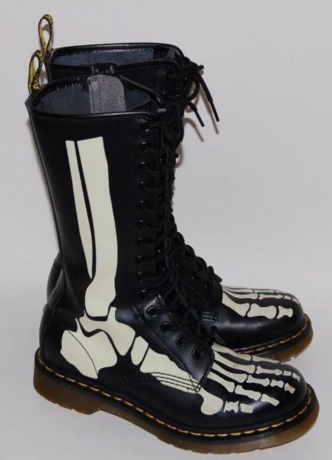 Skeleton Boots, Spades Slick, Dr Martens Store, Diy Vetement, Dr Martens Boots, New Rock, Skeletal, Crazy Shoes, Homestuck