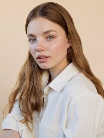 Kristine Froseth, Alaska Young, Michael Kors Fall, Grunge Hair, Pretty Face, Woman Face, Brown Hair, Pretty People, Beautiful People