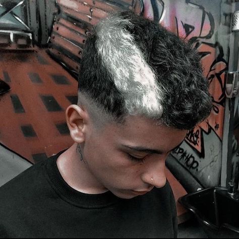 Couples Matching Hair Dye, Skunk Hair Men, Very Short Hair Men, Fade Haircut Curly Hair, Male Haircuts Curly, Mohawk Hairstyles Men, Curly Hair Fade, Dyed Hair Men, Men Hair Color