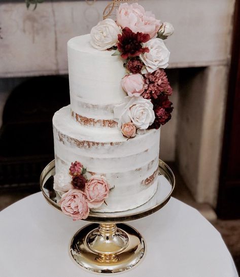 Flower Waterfall, Hand Painted Wedding Cake, Painted Wedding Cake, Mirror Cake, Cake Flower, Instagram Cake, Cake Trends, Gold Wedding Cake