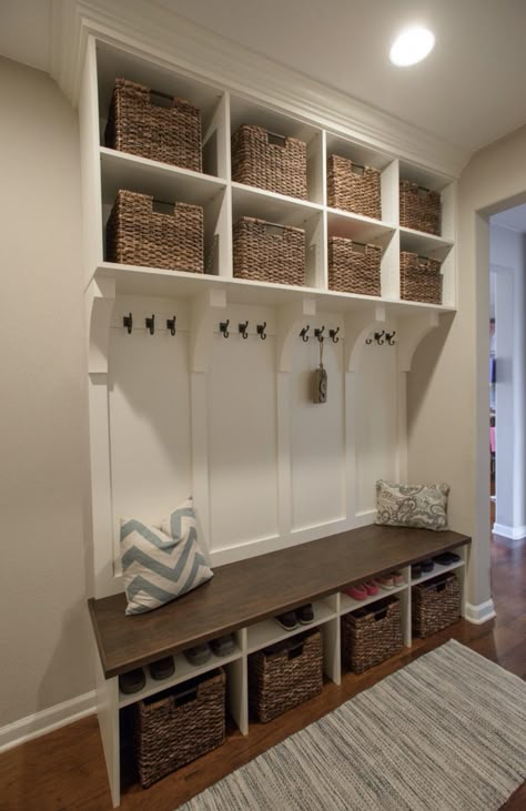 Room Cubby Ideas, Mud Room Cubby Ideas, Mud Room Drop Zone, Hall Tree Ideas, Coat Closet Ideas, Build Home Ideas, Mudroom Ideas Diy, Family Organization Wall, Country Laundry