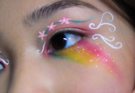 Polka Dot Eye Makeup, Barbie Fairytopia Magic Of The Rainbow, Swirly Makeup, Elina Barbie Fairytopia, Makeup Looks White, Pink Flower Makeup, Decora Makeup, Makeup For Asian Eyes, Barbie Elina