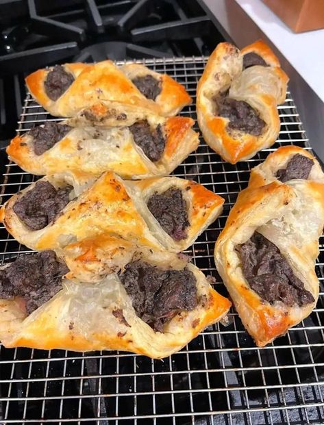 Beef Wellington Turnovers, Pepperidge Farm Puff Pastry, Turnover Recipes, Elegant Appetizers, Beef Wellington, Wine Sauce, Sweet Chili, Classic Dishes, Ham And Cheese