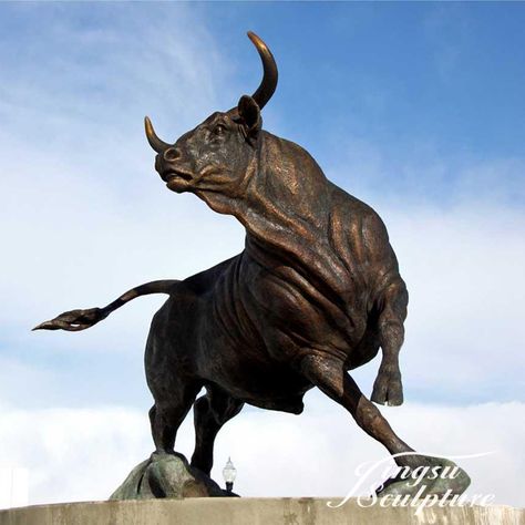 Professional Casting Bronze Charging Bull Statue , Find Complete Details about Professional Casting Bronze Charging Bull Statue,Bronze Charging Bull Statue,Bronze Charging Bull Statue,Bronze Charging Bull Statue from Sculptures Supplier or Manufacturer-Hebei Jingsu Import And Export Trade Co., Ltd. Bull Images, Bull Sculpture, Charging Bull, Bull Painting, Taurus Bull, Bronze Sculpture Animal, Bull Art, Bull Tattoos, Statues For Sale