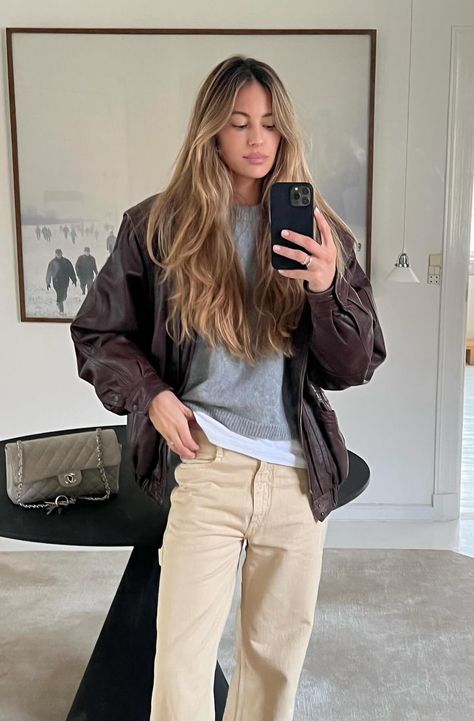 Mathilde Goehler, Insta Outfits, Brunette Hair With Highlights, My Daily Life, Hair Crush, October 29, Hair Envy, Maternity Fashion, Fashion Classy