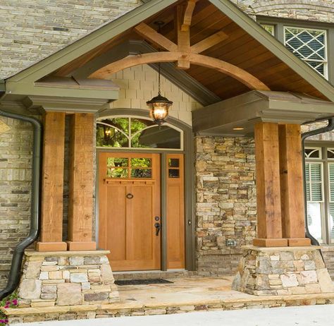 Rustic wood and stone portico design Furniture Joinery, Timber Frame Porch, Frame Projects, Stone Fireplaces, Timber Frames, Rustic Exterior, Rustic Porch, Front Porch Design, Wood Tables