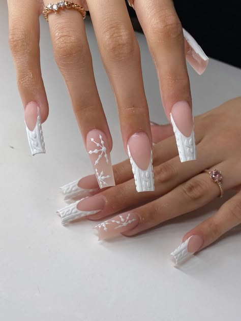 Holiday Inspo, Winter Nails Acrylic, Beige Nails, Nails Winter, Nails Christmas, Snowflake Nails, Acrylic Nails Coffin Pink, Christmas Nails Acrylic, Long Square Acrylic Nails