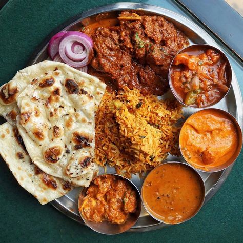 Restaurant Indian, Aesthetic Indian, Mount Clemens, Japanese Street Food, Food Street, Desi Food, India Food, Indian Restaurant, Indian Street Food