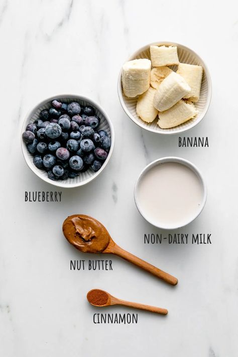 Blueberry Banana Smoothie Recipes, Simple Veganista, Banana Smoothie Healthy, Blueberry Smoothie Recipe, Blueberry Banana Smoothie, Non Dairy Milk, Banana Drinks, Banana Smoothie Recipe, Milk Smoothie