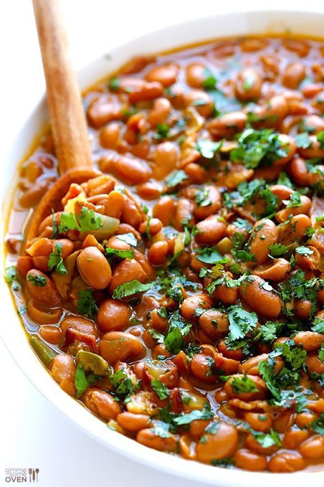 Drunken Beans (Frijoles Borrachos) -- one of my all-time favorite Mexican side dishes | gimmesomeoven.com Drunken Beans, Mexican Side Dishes, Pinto Beans, Edamame, Side Recipes, Mexican Dishes, Bean Recipes, Side Dish Recipes, Guacamole