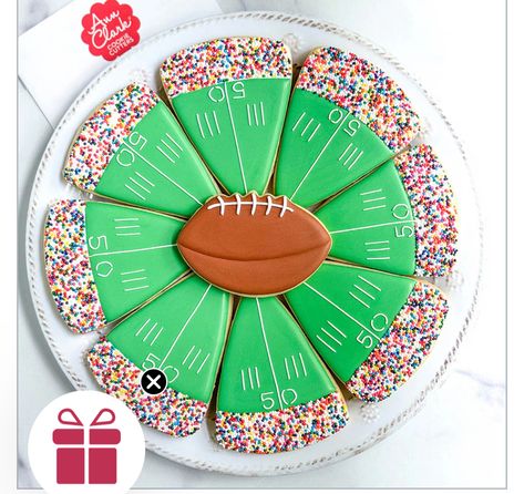 Cookie Cake Icing, Football Centerpiece, Football Themed Food, Kick Off Football, Football Centerpieces, Football Cookies, Cookie Platter, Bird Treats, Party Snack Food