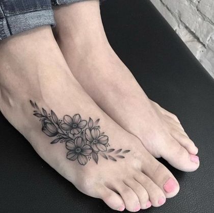 Succulent Tattoos, Floral Foot Tattoo, Tattoo Japonais, Tattoo Session, Dragons Tattoo, Tattoo Foot, Wild Tattoo, Foot Tattoos For Women, Tattoos For Women Flowers