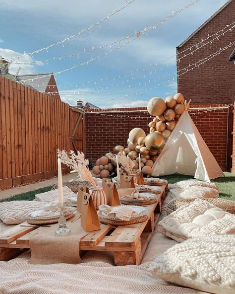 @partydelightsuk shared a photo on Instagram: “Throwback to @jessranger's gorgeous outdoor baby shower 🤎 Tag us in your pics for a chance to be featured on our feed! #teepee…” • Apr 13, 2022 at 9:30am UTC Tiki Bar Party, Fox Mask Diy, Homemade Pirate Costumes, Pirate Party Games, Pirate Costume Diy, Tiki Bar Signs, Party Decorations Balloons, Teepee Party, Budget Party