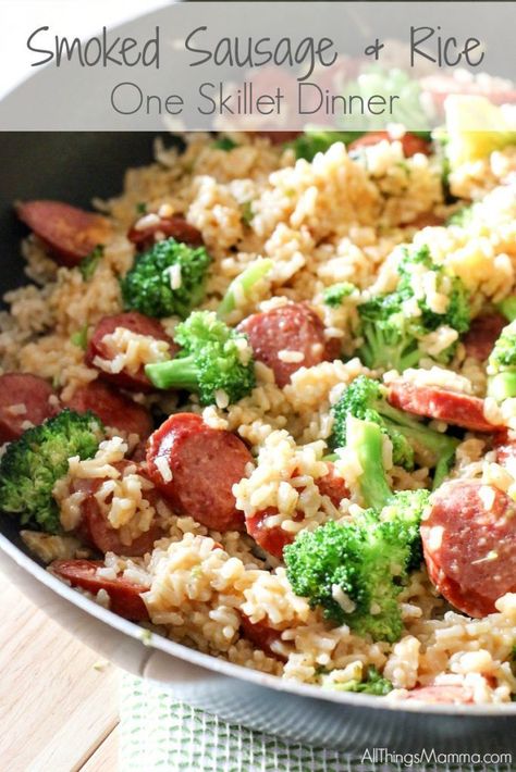 For an easy and quick weeknight meal solution, this Smoked Sausage & Rice One Skillet Dinner Recipe is ready in under 30 minutes and sure to be a hit! Petite Food, Smoked Sausage Rice, Sausage And Broccoli, Sausage Rice, Smoked Sausage Recipes, Cheap Family Meals, Quinoa Dishes, Skillet Dinner Recipes, One Skillet Meals