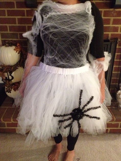 Diy Spider Costume, Spider Web Costume, Spider Halloween Costume, Halloween Web, Halloween Infantil, Spider Costume, Diy Costumes Women, Halloween Tutu, Amazing Halloween Makeup